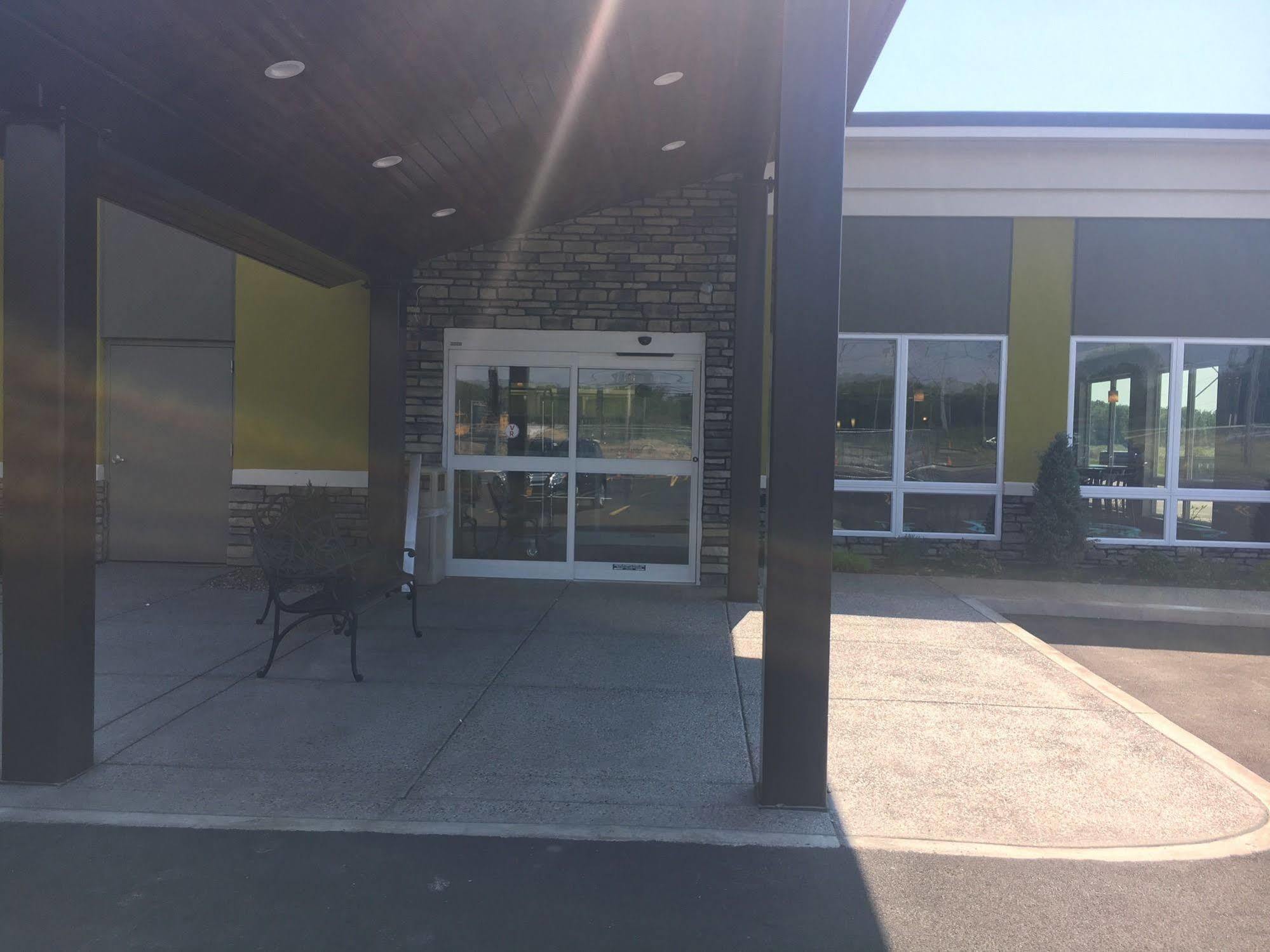 纽约布法罗/汉堡品质酒店 外观 照片